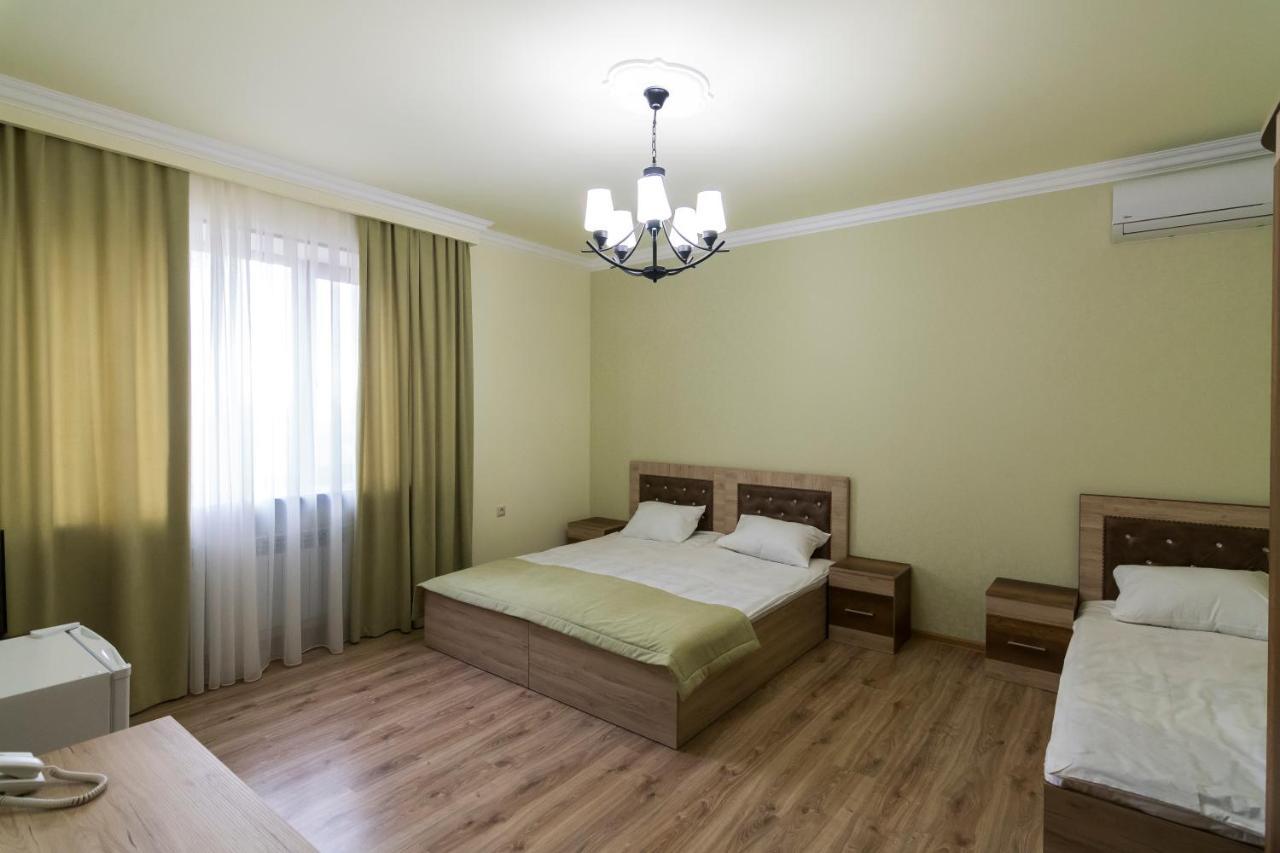 Afa Hotel & Guest House Ереван Экстерьер фото